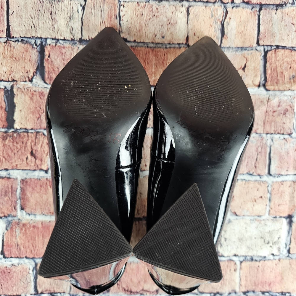Steve Madden Black Patent Block Heel Pumps - Picture 10 of 12
